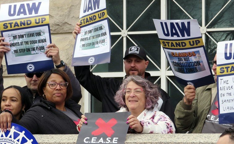 Atlantic City casino workers rally