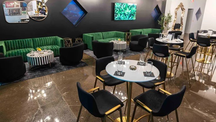 Las Vegas cannabis lounge experience