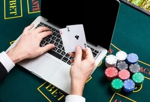 traditional casinos adapting digital world
