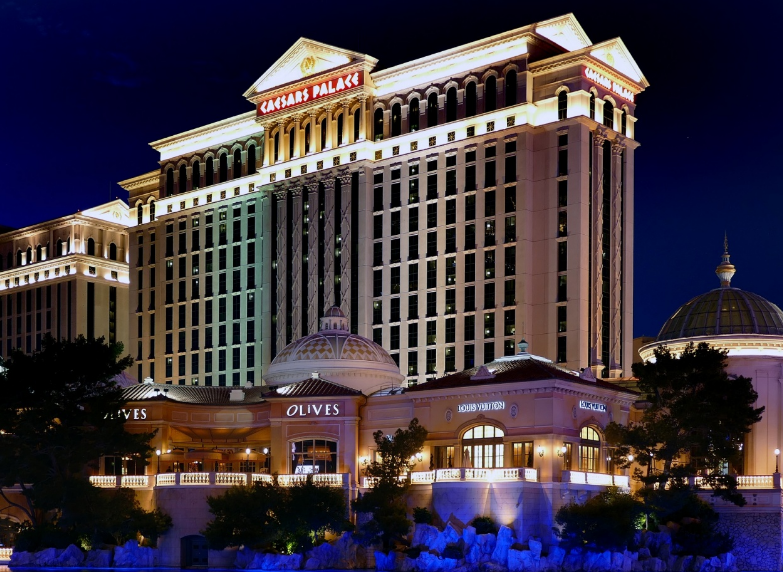 Boyd Gaming's Las Vegas Locals Power Q3 Earnings Surge 1 casino skyline