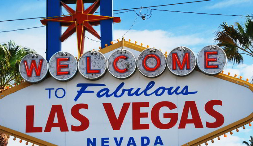 las vegas sportsbook crowd