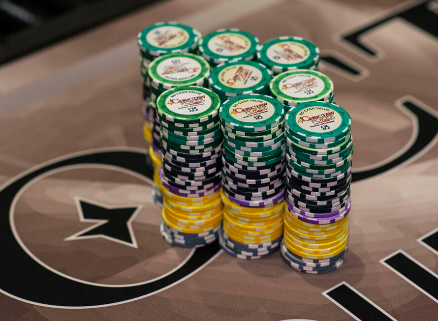 poker tournament chips stack