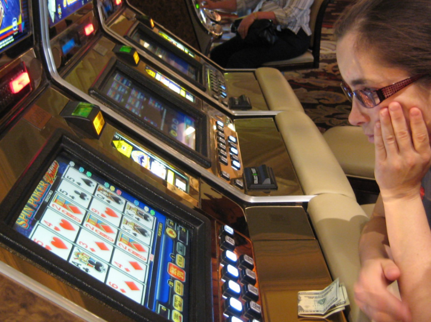 video gaming terminals bar